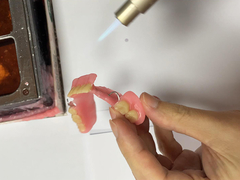 Solution pengunyah yang nyaman dan aman dengan stabilitas yang dapat disesuaikan